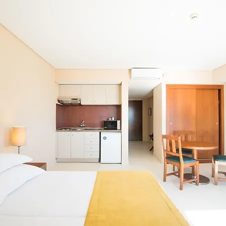 Gale Atlantico 4*