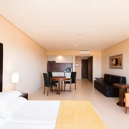 Gale Atlantico 4*
